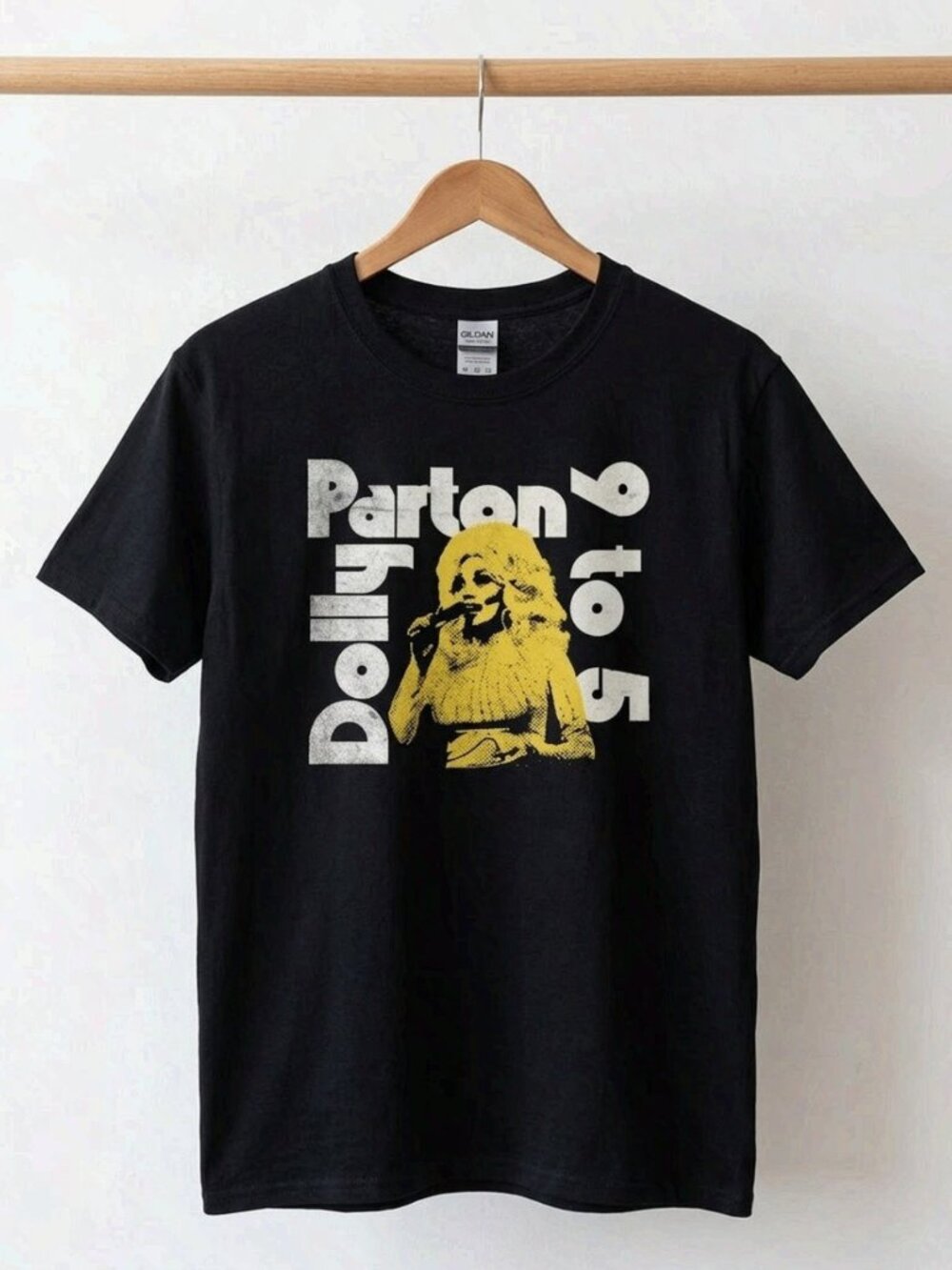 Dolly Parton 9 to 5 Vintage Style Black T-Shirt Unisex Reprint